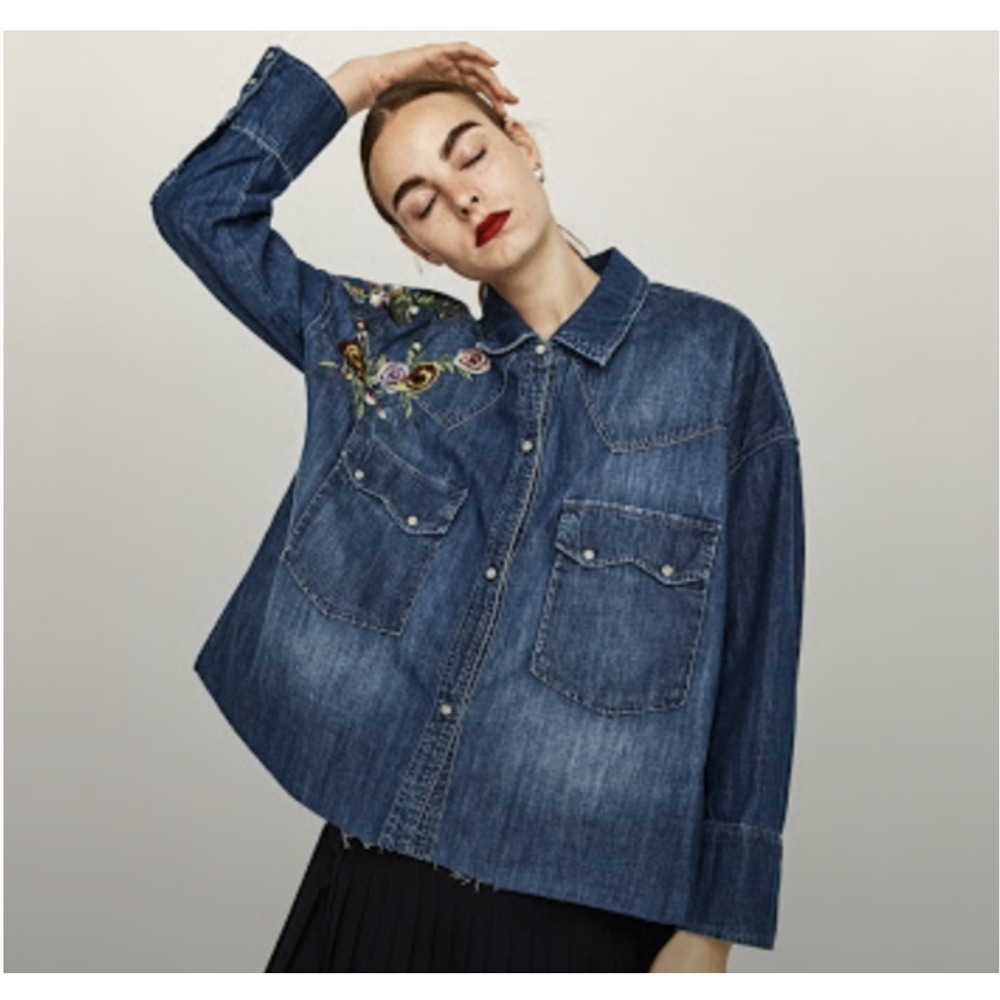 Zara Shirt Small Blue Denim Oversized Floral Embroidered Pearl Snap Shacket